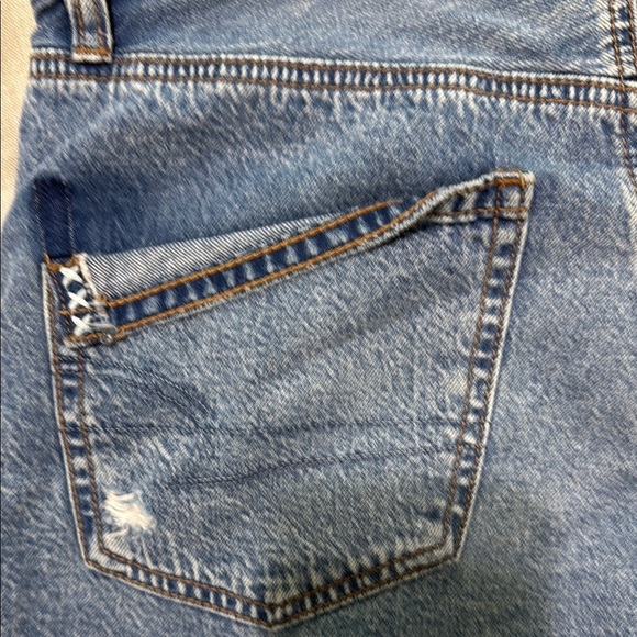 American Eagle Outfitters Blue Distressed Jean Shorts - Picture 3 of 6